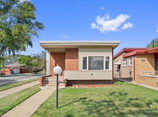 8958 S Phillips Ave, Chicago, IL