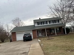 51 S Crestview Dr, Adrian, MI 49221