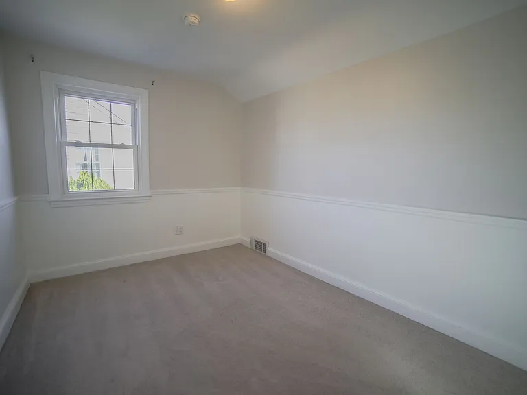 213 Heatherwood Rd — Photo 34