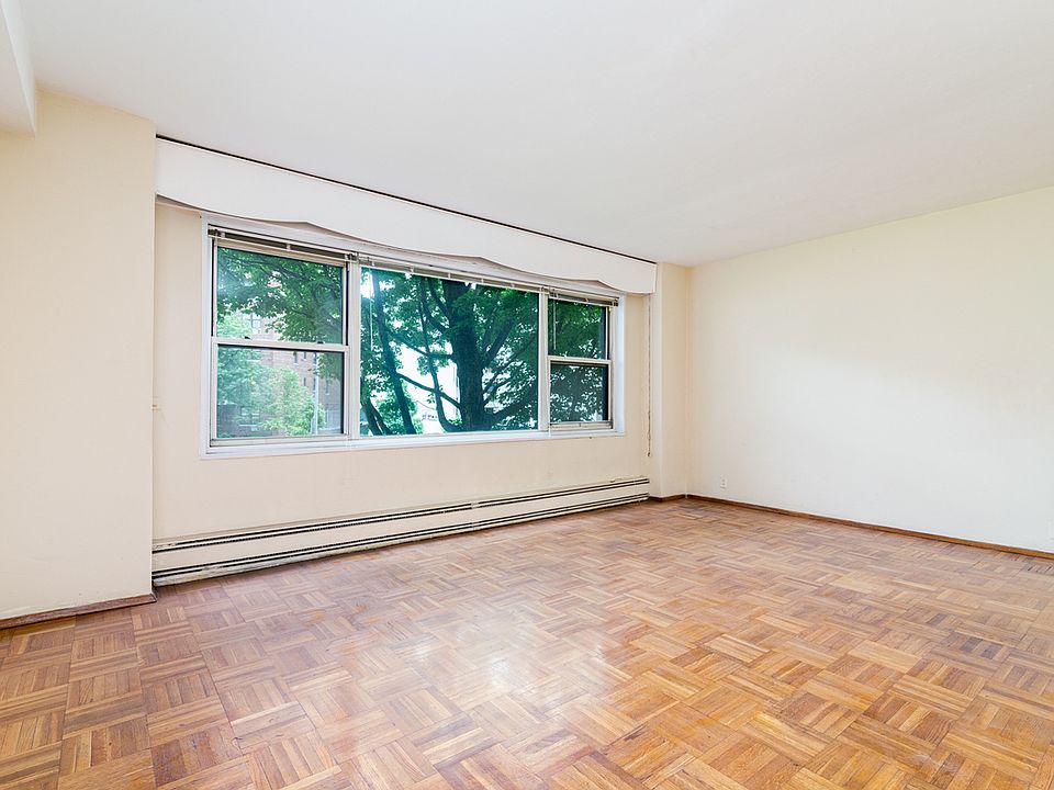 1st image of 9 Fordham Hill Oval APT 1H