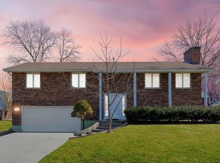 1104 Sunset Ave, Yorkville, IL 60560