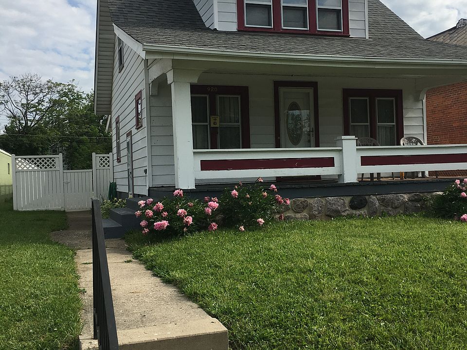 2nd image of 920 Leona Ave