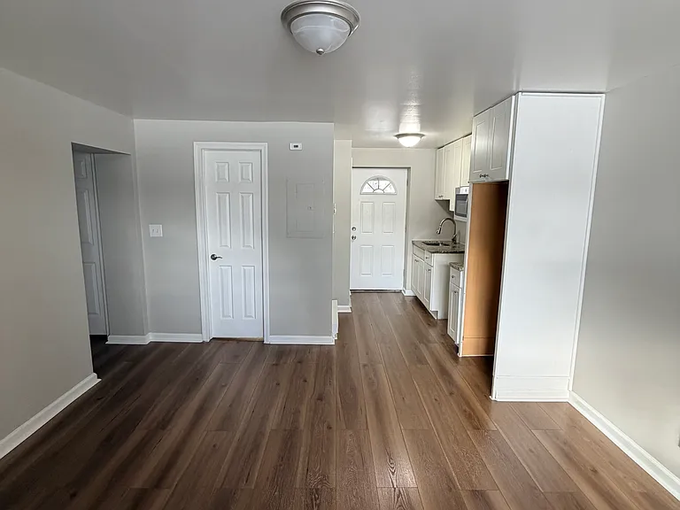 131 Cosey Beach Ave #A6 — Photo 4