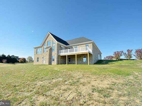 4th image of 109 Inez Ln
