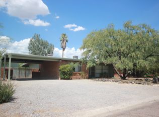7021 E Soyaluna Pl, Tucson, AZ 85715