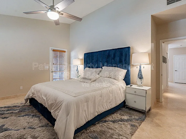 9910 E Sutton Dr — Photo 28