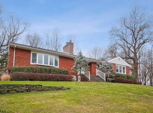 30 Gravel Hill Rd, Asbury, NJ 08802