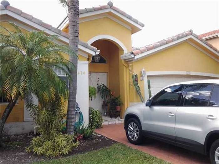 2nd image of 470 SW 92nd Psge
