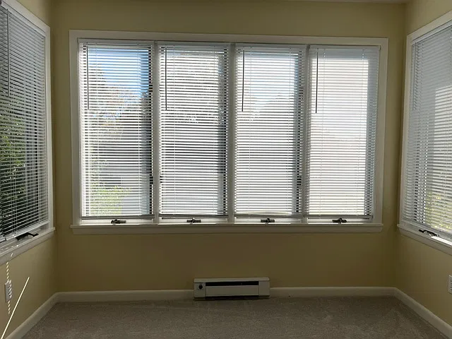 2 bed, $1,300 — Photo 4