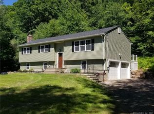 56 Wopowog Rd, East Hampton, CT 06424