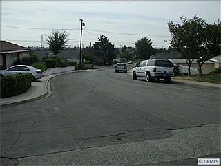 3rd image of 1701 S Bradshawe Ave