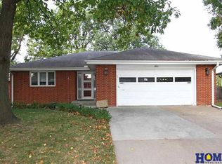 1811 N 62nd St, Lincoln, NE 68505