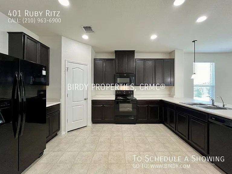401 Ruby Ritz — Photo 13