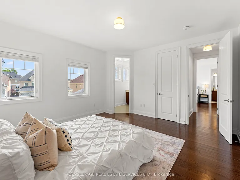 118 Coastline Dr — Photo 21