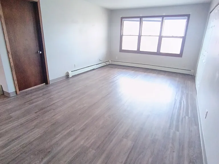 525 Plum St #8 — Photo 11