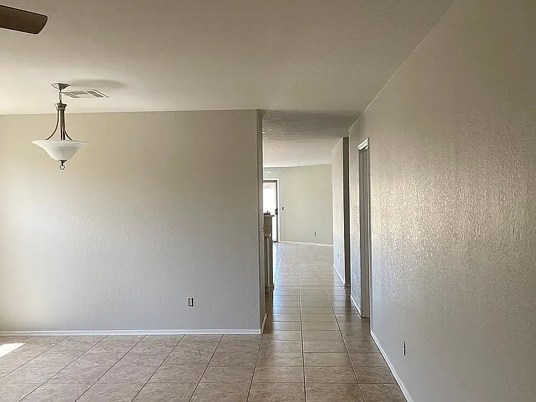 1074 E Pinto Dr — Photo 11