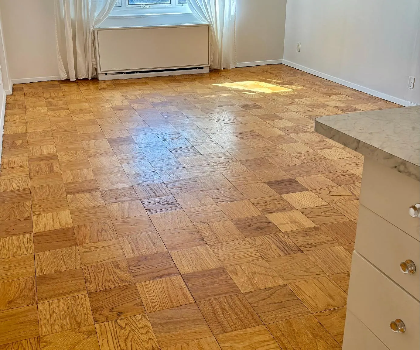 Studio, $2,100 — Photo 2
