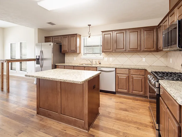 914 Dove Landing Ave — Photo 8