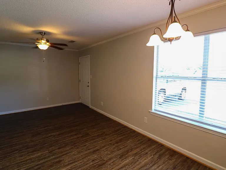 43 Shaley St #A — Photo 2