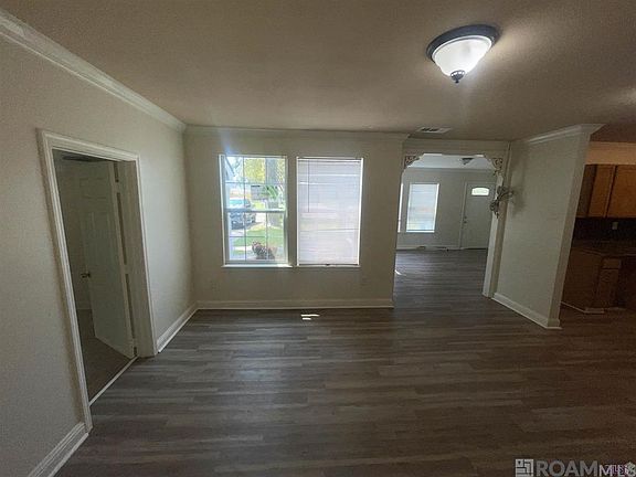 3rd image of 4721 Hollywood St