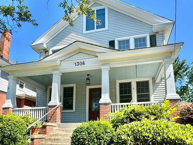 1308 Magnolia Ave — Photo 2