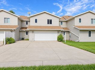 1702 S 34th St Unit B, Grand Forks, ND 58201