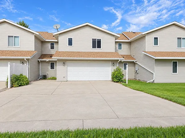 1702 S 34th St Unit B, Grand Forks, ND 58201