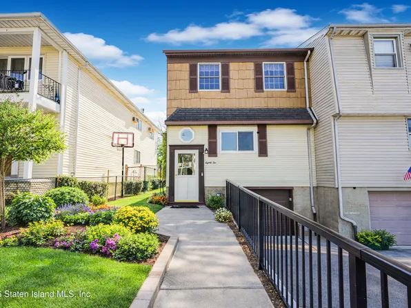 82 Birch Rd, Staten Island, NY 10303