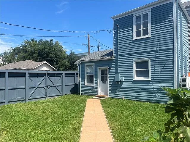 1 bed, 1.0 bath, 400 sqft, $1,750 — Photo 2