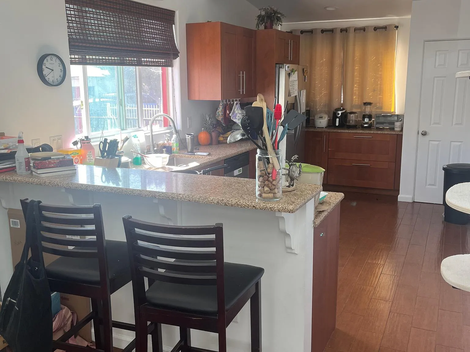 3 bed, $1,125 — Photo 2