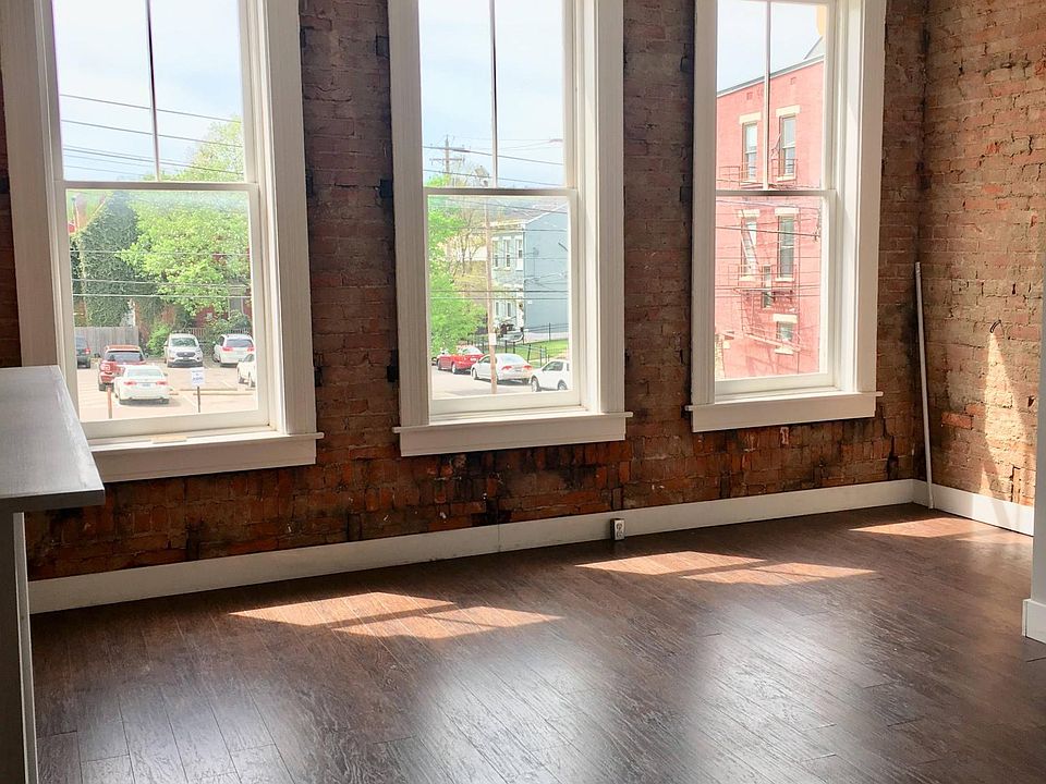 1st image of 906 Madison Ave Floor 2