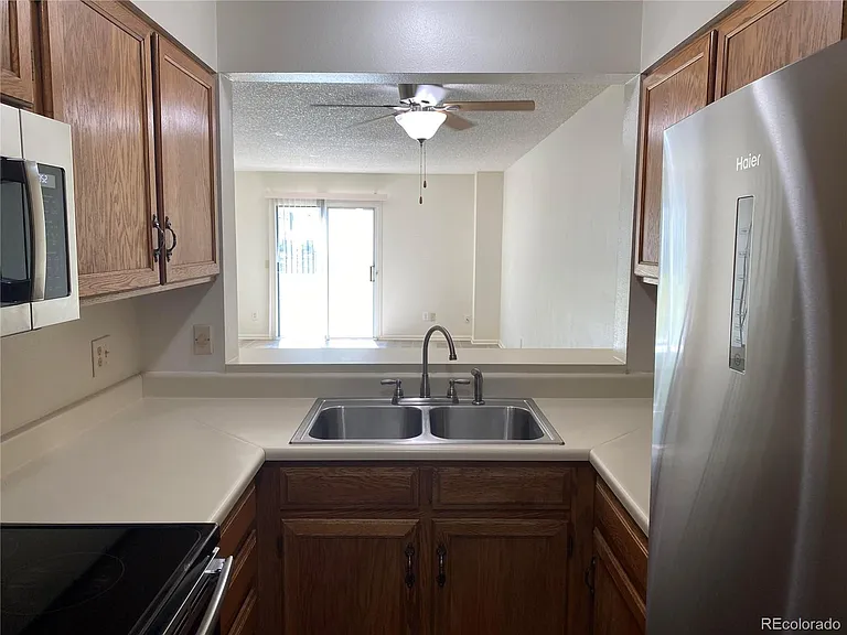 9027 W Floyd Ave — Photo 3