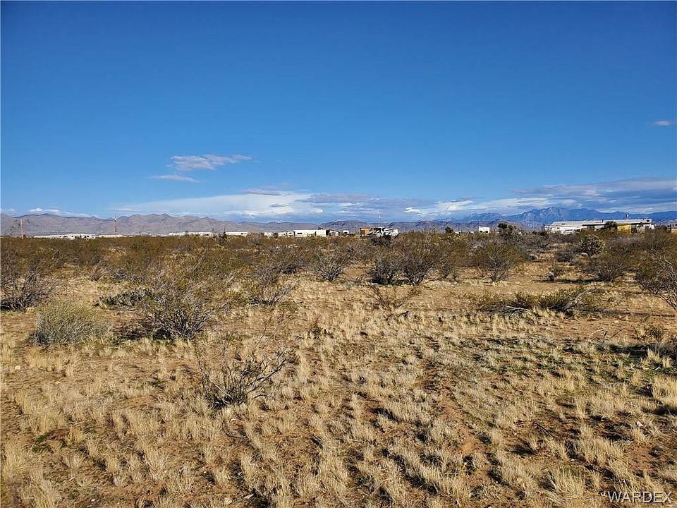2nd image of 708 S Davis Rd
