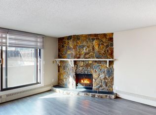345 4th Ave NE #102, Calgary, AB T2E 0J4