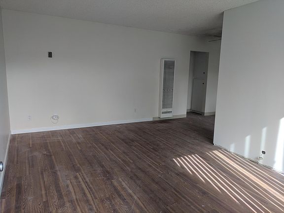 4th image of 4656 Kansas St Unit 8