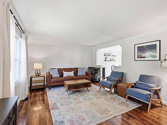 4th image of 8038 Candela Ln