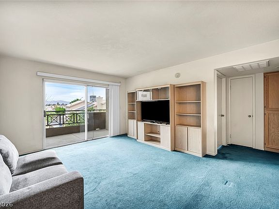 3rd image of 8070 W Russell Rd Unit 2060