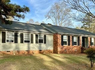 315 Hunting Rd, Greenwood, SC 29646