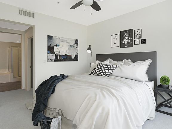 4th image of 6020 Seabluff Dr Unit 303