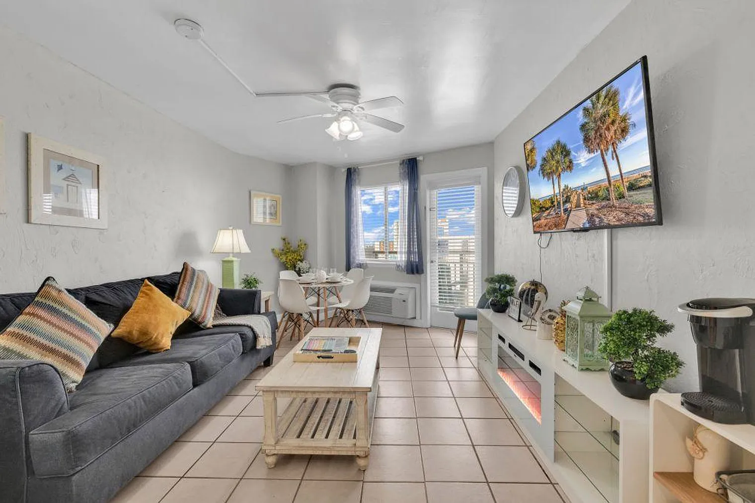 1 bed, 1.0 bath, 473 sqft, $2,722 — Photo 1