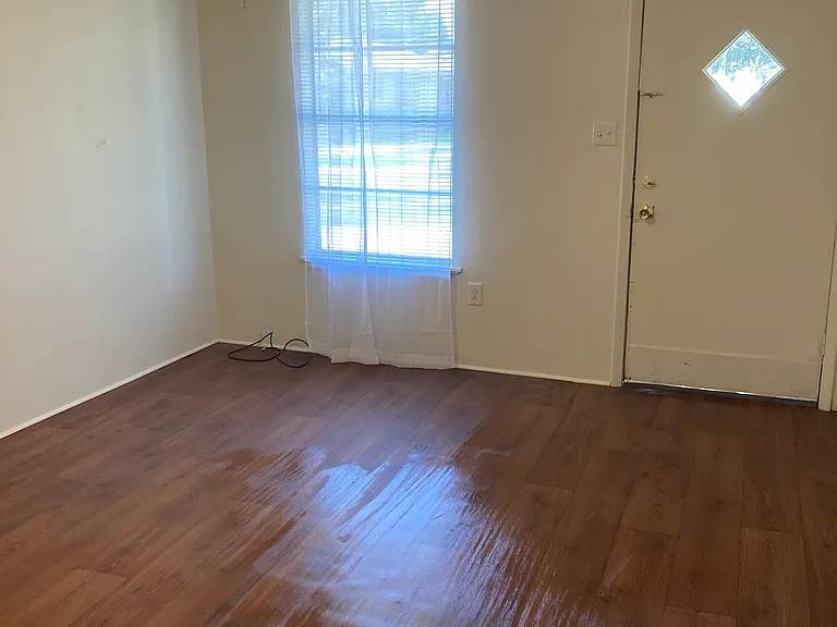 127 Raffet St #127 — Photo 2