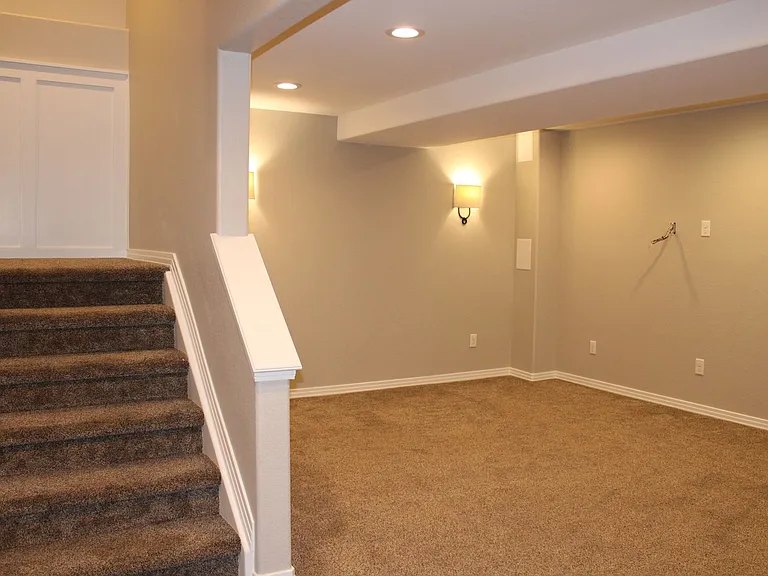 5250 Corbett Dr — Photo 8