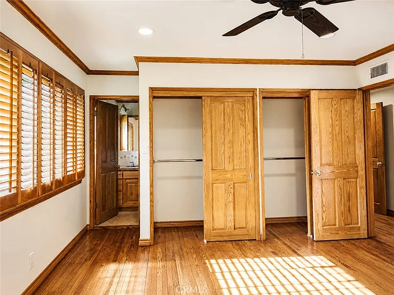 4720 Hayman Ave — Photo 30