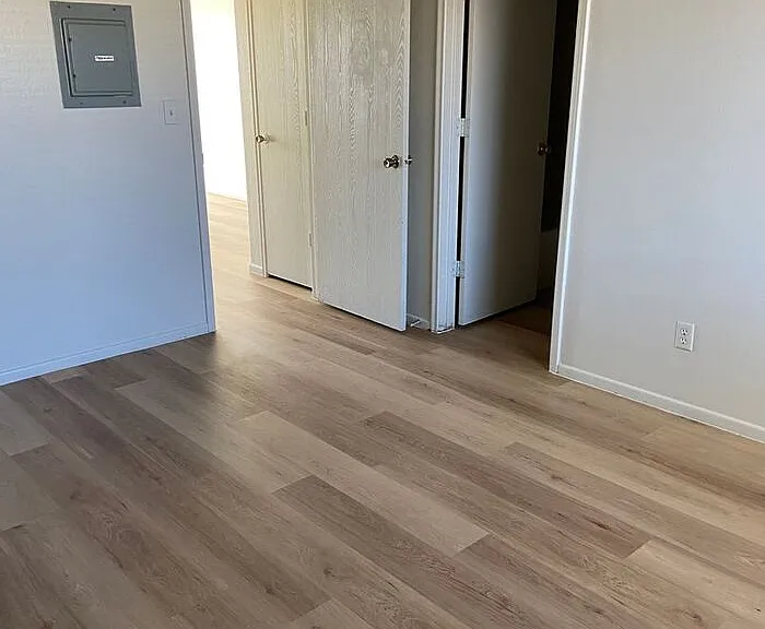 239 W Limberlost Dr — Photo 1