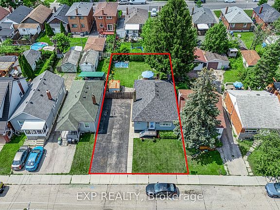 3rd image of 48 16th St