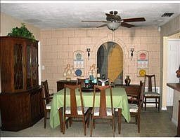 4th image of 4148 52nd Ave S