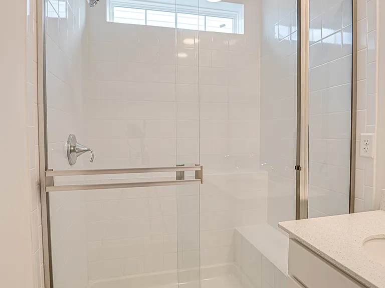 2939 Showplace Dr — Photo 24