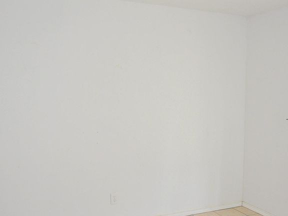 3rd image of 2429 Wildbriar Dr