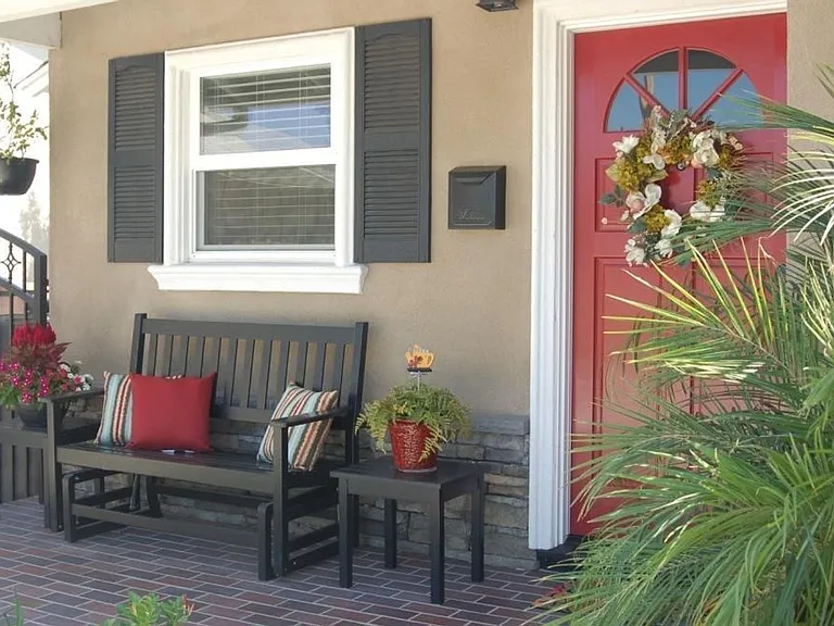 1324 E Rose Ave — Photo 4