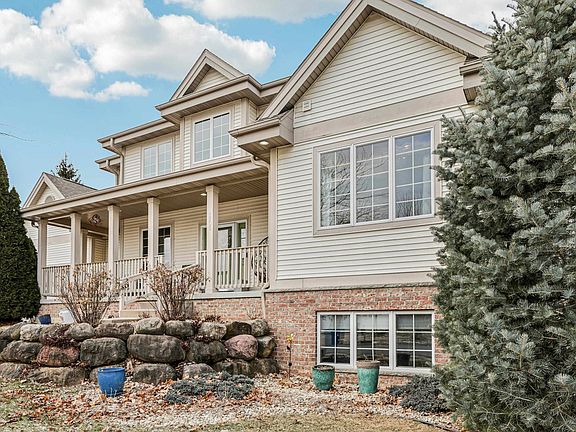 5th image of 1205 Bongard Dr